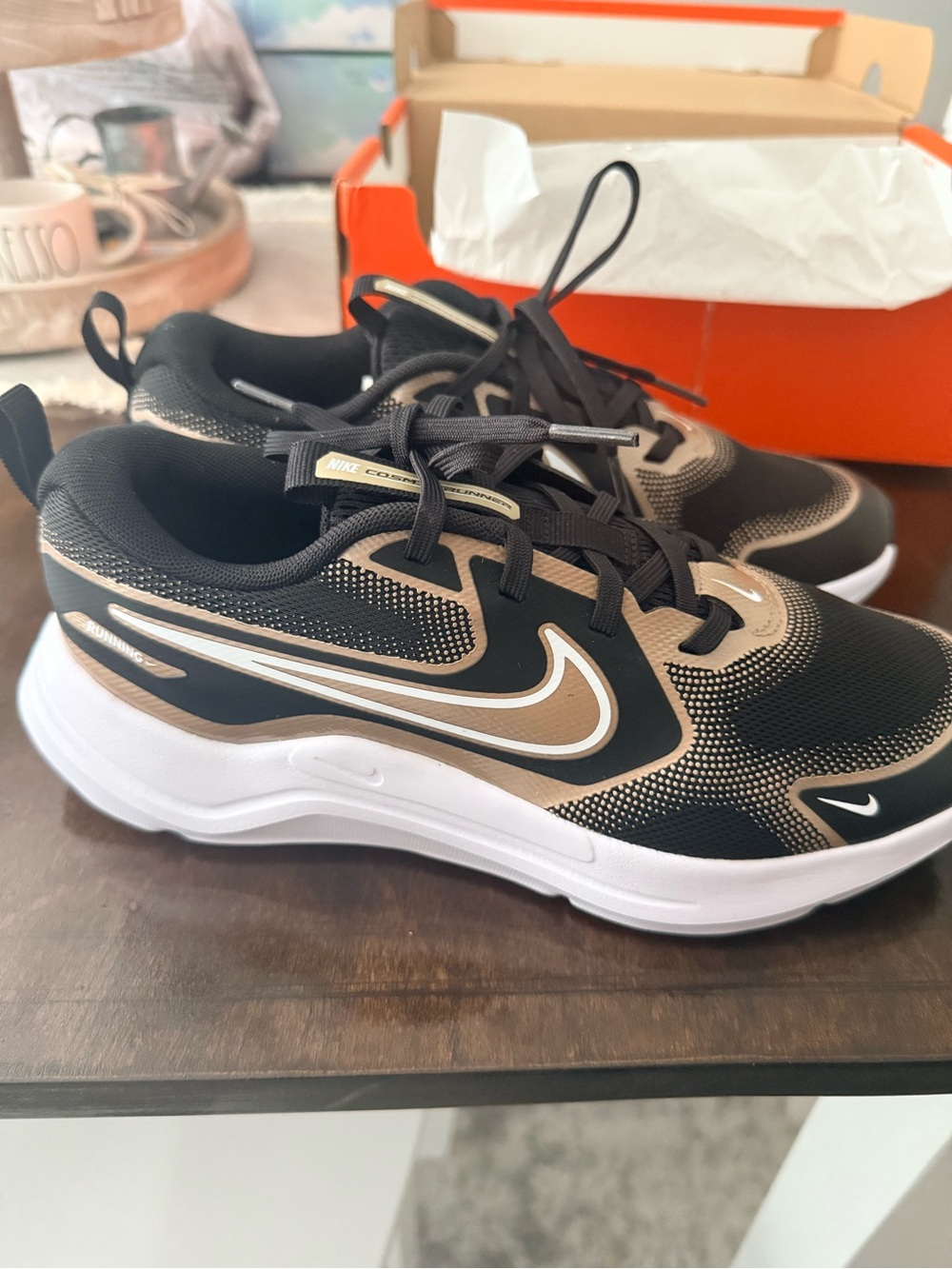 Nike Kids Black and gold Sneakers
